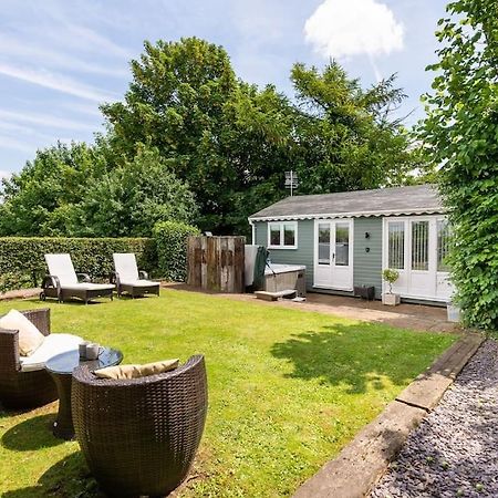 The Summerhouse, Countryside Retreat With Private Hot Tub Bridgnorth Exterior foto